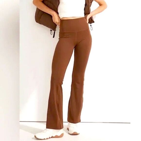 Madewell Pants - Madewell Flex Fare Leggings - Forage Brown Color - Athletic Pants